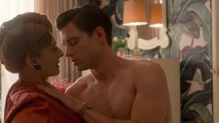 Patti LuPone nude - Hollywood (2020) (Season 1, Scene 1)