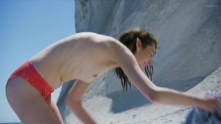 Victoria Carmen Sonne, Emma Sehested Hoeg, Charlotte Lick - Sombra (2017) Censorship movies