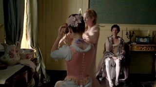 Eloise Smyth nude, Holli Dempsey hot - Harlots s01e04 (2017)