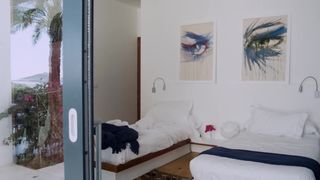 Kacey Barnfield nude - Blood Orange (2016)