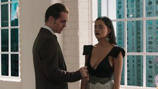 Paulina Gaitaan nude - Diablo Guardian s01e08 (2018) celebs braless and lovemaking scenes