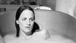 Lena Munchow, Lisa Charlotte Friederich - Fritz Lang Der Andere in uns (2016) Nude vid episode