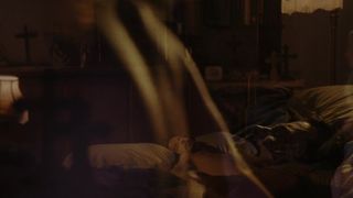 Jenya Chaplin, Sierra Goddard, Kay Coburn nude - Carrion (2020)