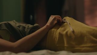 Frankie Shaw - SMILF s01e01 (2017) celeb sizzling scene
