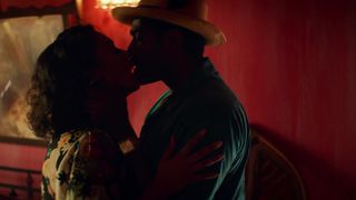 La La Anthony - Dual Have Fun (2017) Naked TV video scene