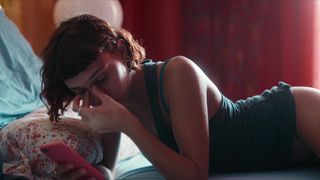 Rebecca Coco Edogamhe, Amanda Campana - Summertime s01e08 (2020) luxurious nude