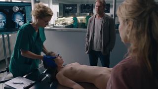 Odine Johne nude - Erzgebirgskrimi Todlicher Akkord (2020)