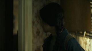 Sarah Gadon, Lola Kirke, Hong Chau fabulous - Yankee Chick (2019)