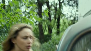 Sarah Gadon, Lola Kirke, Hong Chau fabulous - Yankee Chick (2019)