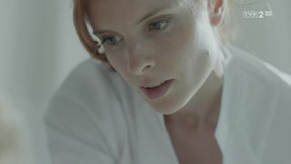 Lucyna Szierok hot, Violetta Arlak nude - Miasto skarbow s01e09 (2017)