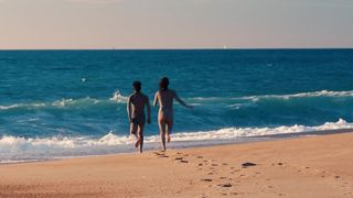 Noee Abita nude - Ava (2017)