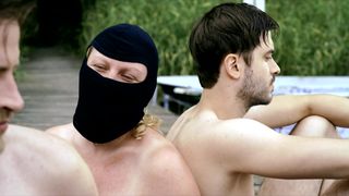 Sarah Graf, Monika Wiedemer - Deckname Jenny (2017) Stellar film scene