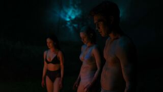 Lili Reinhart hot, Camila Mendes hot - Riverdale (2020)  s04