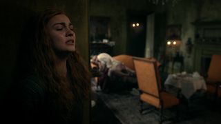 Leah Glisten - Outlander s05e10 (2020) Censorship naked scenes
