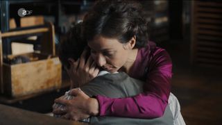 Julia Koschitz hot – Das Sacher. In bester Gesellschaft s01e02 (2016)