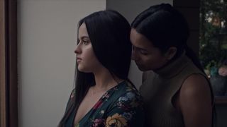 Susana Rojas sexy, licia Jaziz hot - Ingobernable (2018)  s02