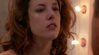 Helene Degy - La grosse commission (2016) Nude vid scenes