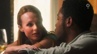 Emma Jane bare - Polizeiruf 110 (2019) TV Showcase Bareness