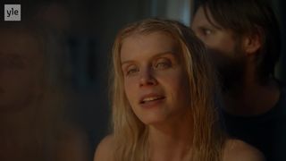 Alina Tomnikov nude - Donna s01 (2018) celebrity nude scene