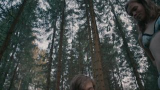 Milena Tscharntke, Matilda Merkel - Raus (2018) Steaming vid episode