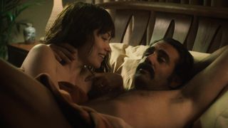 Olivia Wilde - Vinyl s01e03 (2016) Nakedness vid scenes