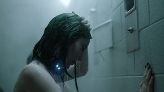 Emma Dumont nude - The Talented (2017) S01,E02