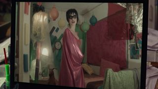 Mercy Van Patten nude - The Meyerowitz Stories Fresh and Selected (2017) Funny Scene