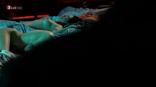 Emily Cox, Cordelia Wege, Cornelia Ivancan - Spuren des Bosen Liebe (2015) Handsome film videos