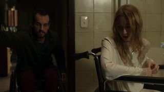 Deborah Francois nude - The Paramedic (El practicante) (2020)