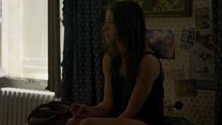 Isabel Aime Gonzalez-Sola - Fete de famille (2019) Handsome movie episode