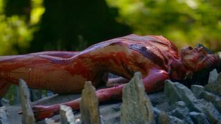 Tamara Marthe nude- Profilage (2020) s10 horror scene