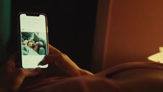 Marie Bach Hansen nackt - En flirt (2019)