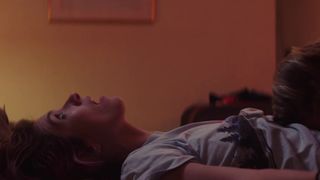 Lesbian movie scene. Emily Kaplan hot, Samantha Levitt sexy - Spare Parts (2020)