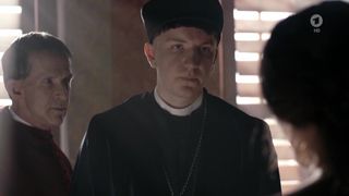 Veronika Strapkova nackt - Die Puppenspieler (2017) Nudity Scene