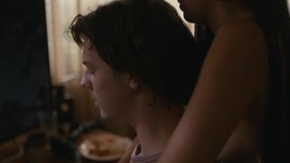 Thien Huong Thi Nguyen - Top of the Lake s02e05 (2017) Nude actress in a handsome movie