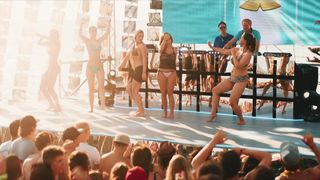 Chantal Zitzenbacher - Die letzte Soiree deines Lebens (2018) Nude TV vid episode