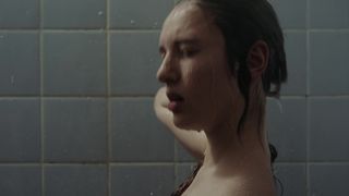 Teen Car Sex Scene. Mora Arenillas nude - Invisible (2017)