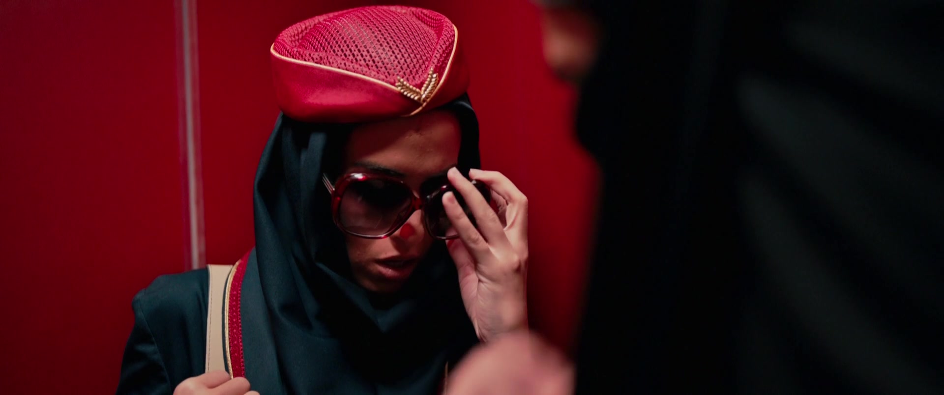Niv Sultan bare - Tehran (2020) (Season 1, Scene 1) .