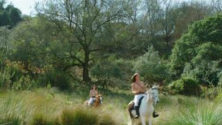Juliane Elting, Flora Bulcao, Isabelle Puntel - O Ornitologo (2016) Naked vid videos