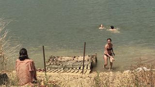 Natalia Huarte, Paloma Zavala - Naranjas amargas (Bitter oranges) celebrity without bra episodes