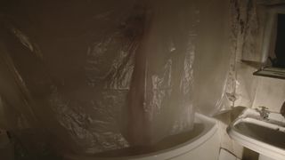 Aiste Gramantaite, Lindsay Bennett-Thompson - Seizure (2016) Naked TV vid episode