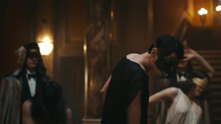 Liv Lisa Fries, Hannah Herzsprung naked - Babylon Berlin (2020)  (Season trio)
