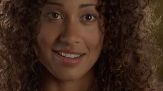 Erinn Bartlett hot, Jennifer Morrison nude - 100 Femmes (2002)