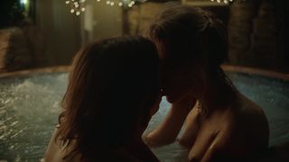 Chloe Brooks, Ari Graynor - Im Dying Up Here s02e01 (2018) Nude movie episode