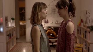 Nausicaa Bonnín, Laia Costa - Citas s01e02 (2016) celebrity nude video