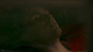 Svenja Jung nude - Die Mitte der Welt (2016)