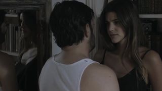 Calu Rivero naked - El Sonido de los Tulipanes (2019)