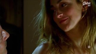 Julie Gayet Naked - Amoreuse (2010)