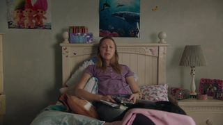 Maya Erskine hot, Anna Konkle sexy - PEN15 s01e03-05 (2019)