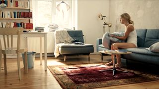 Lotta Girl nude - Liebe mich (2017)